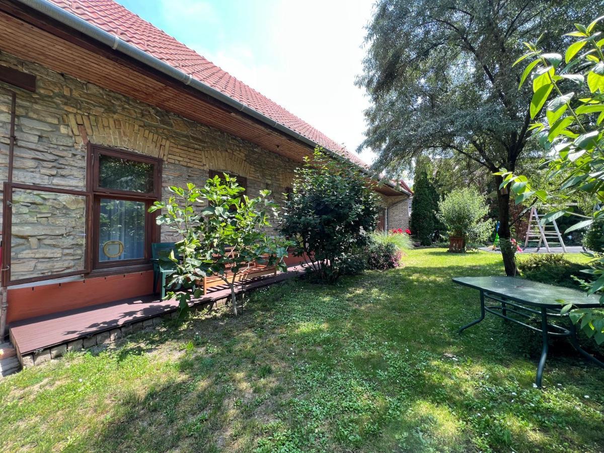 Ferienwohnung Kohaz Apartman Veszprém Exterior foto